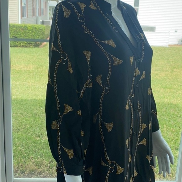 H&M - Light Button Down Chain Dress Size XS - Picture 4 of 6